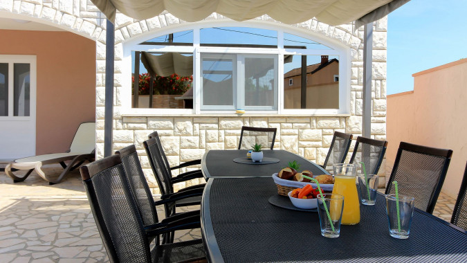 Exterior, Villa Dvori Valtura