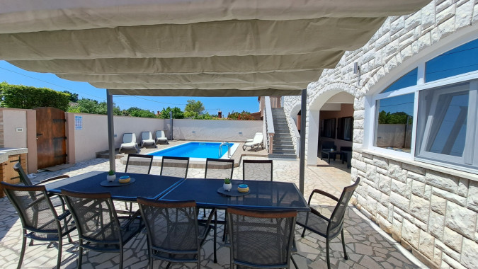 Exterior, Villa Dvori Valtura